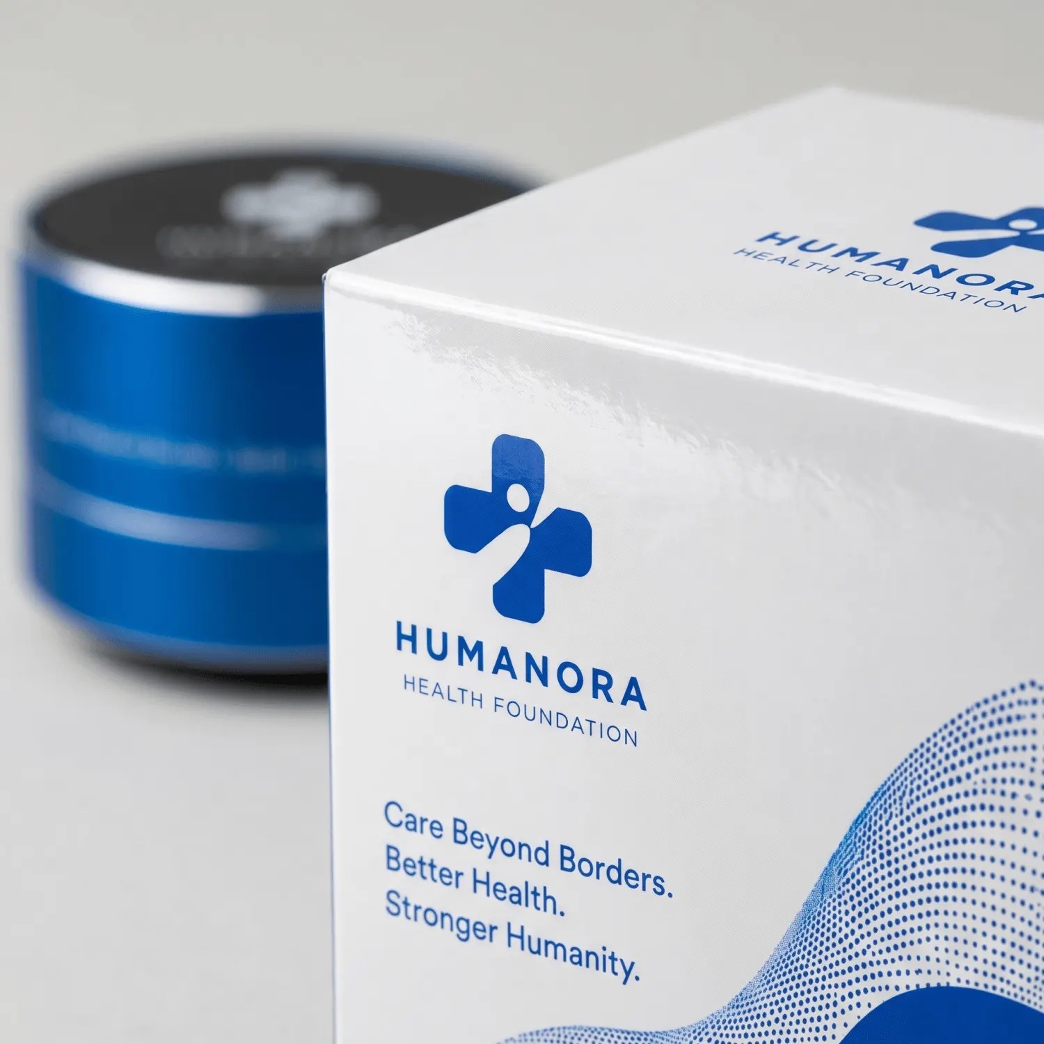Беспроводная Bluetooth-колонка с логотипом и брендированной коробкой — брендирование