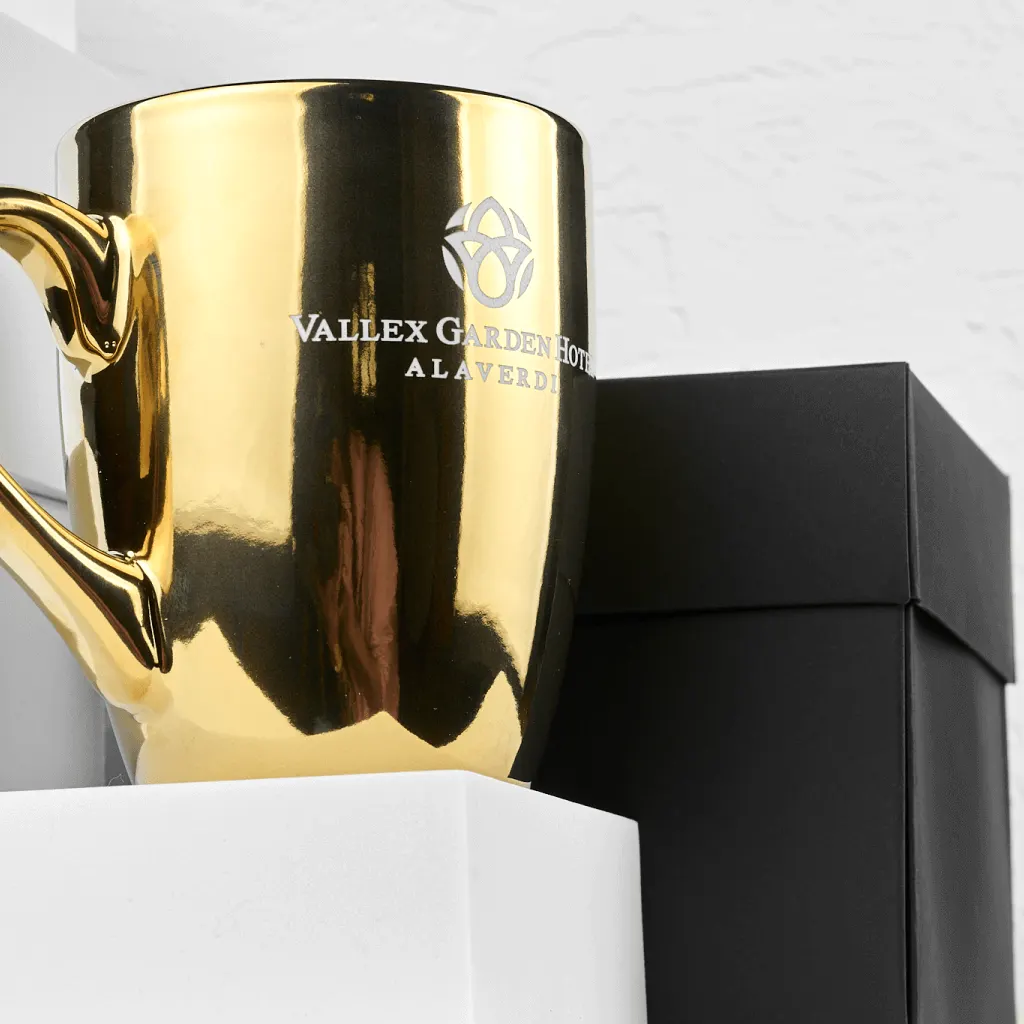 Корпоративные подарки Vallex Garden Hotel на заказ — результат