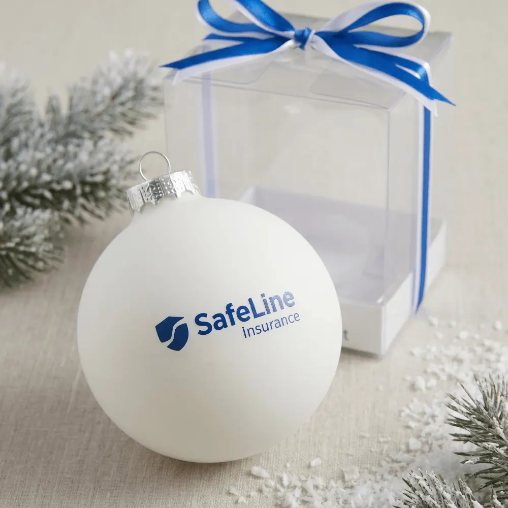Ёлочный шар SafeLine Insurance в прозрачной упаковке — кейс КРАСНО
