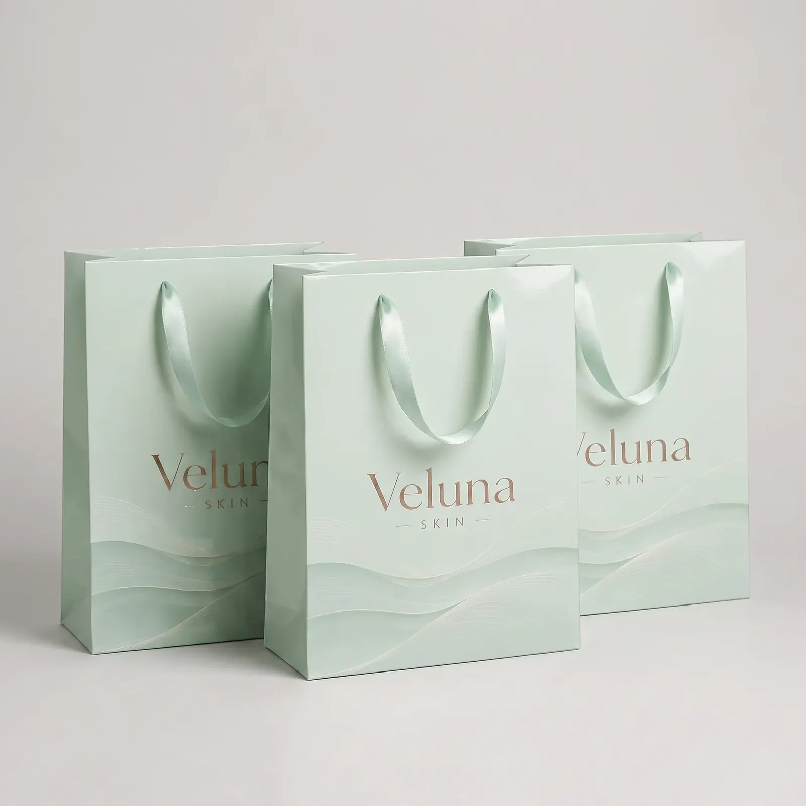 Премиальные пакеты Veluna Skin с золотым тиснением — результат