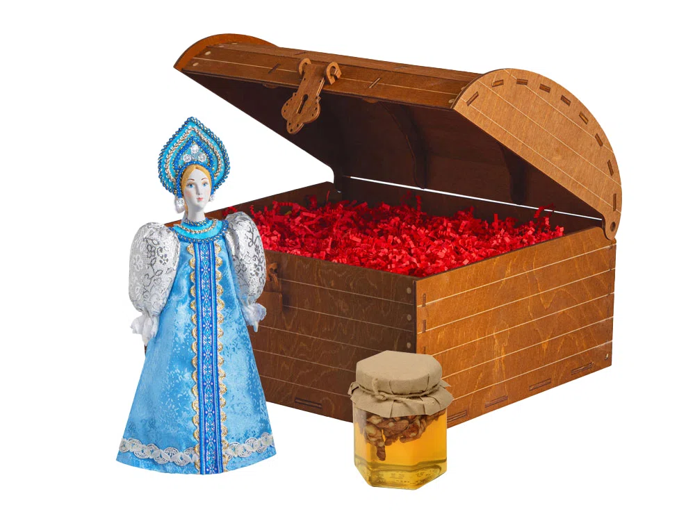 Подарочный набор: кукла фарфоровая, мёд с гецким орехом